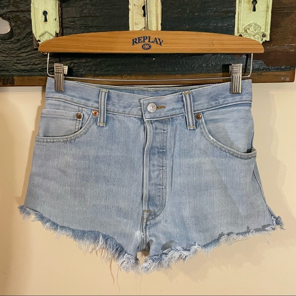 Levi’s Button-fly Jean Shorts Size 25 - Picture 8 of 15